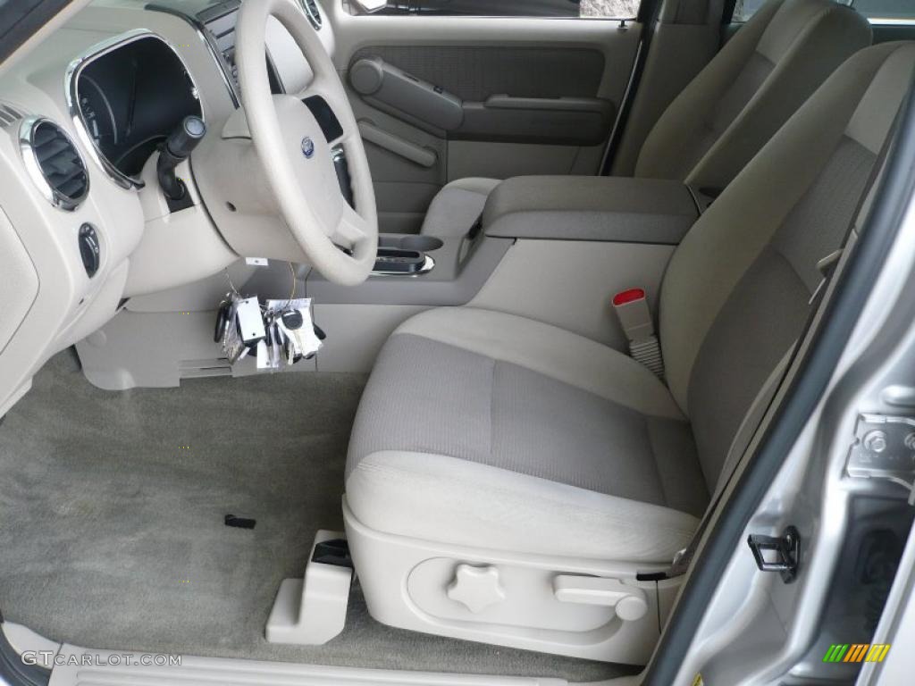 2007 Explorer XLT 4x4 - Silver Birch Metallic / Stone photo #9