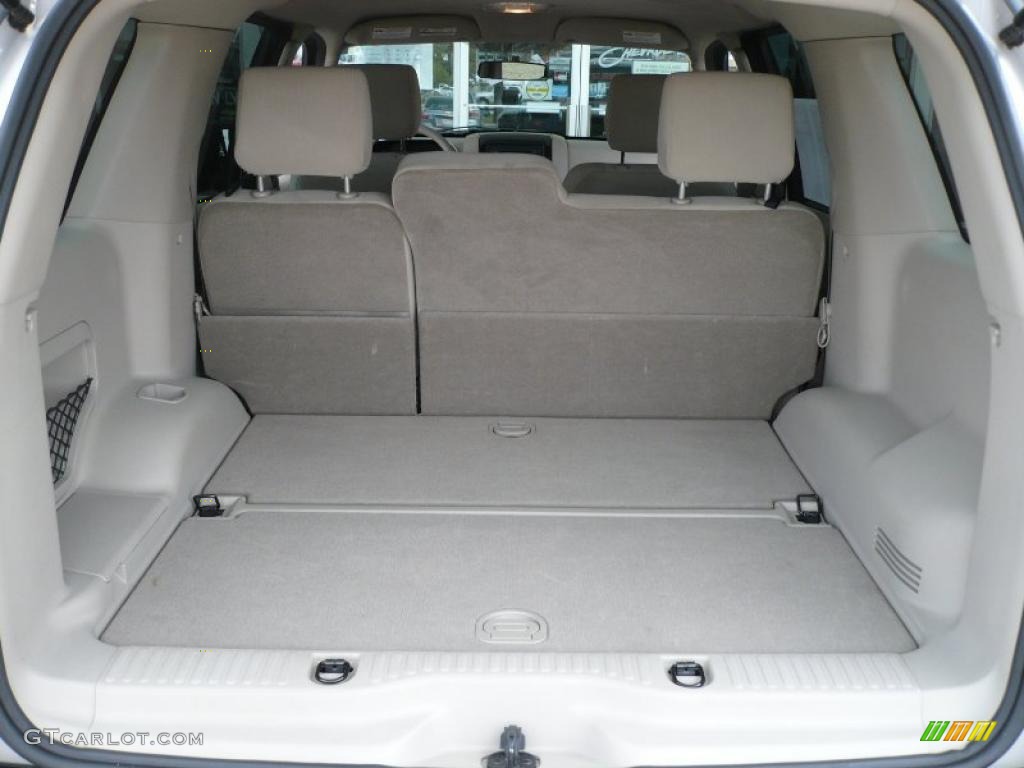 2007 Explorer XLT 4x4 - Silver Birch Metallic / Stone photo #11