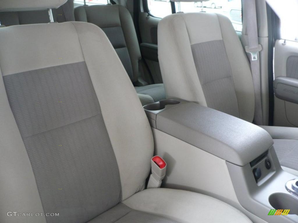 2007 Explorer XLT 4x4 - Silver Birch Metallic / Stone photo #15
