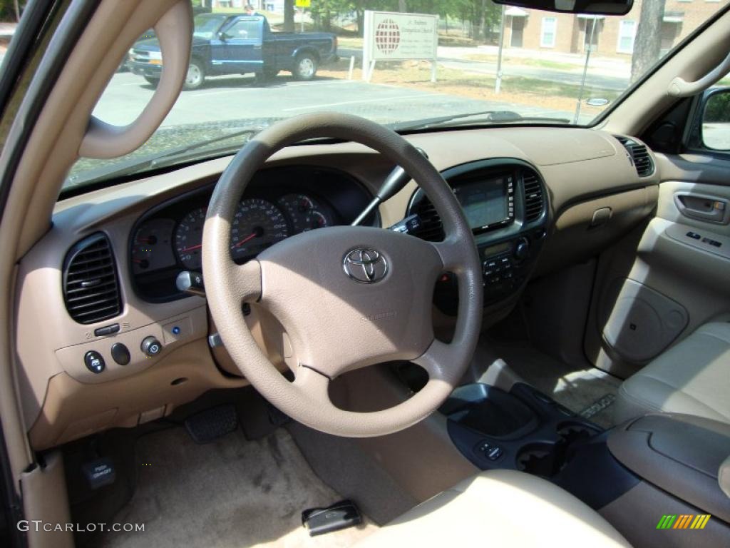 2004 Sequoia SR5 - Black / Oak photo #21