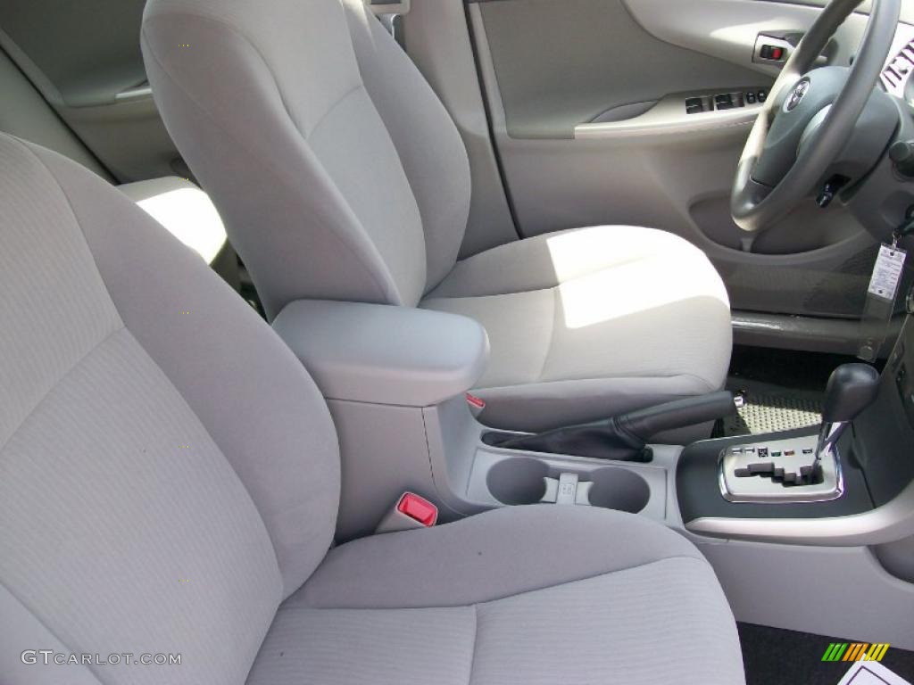 2010 Corolla LE - Blue Streak Metallic / Ash photo #6
