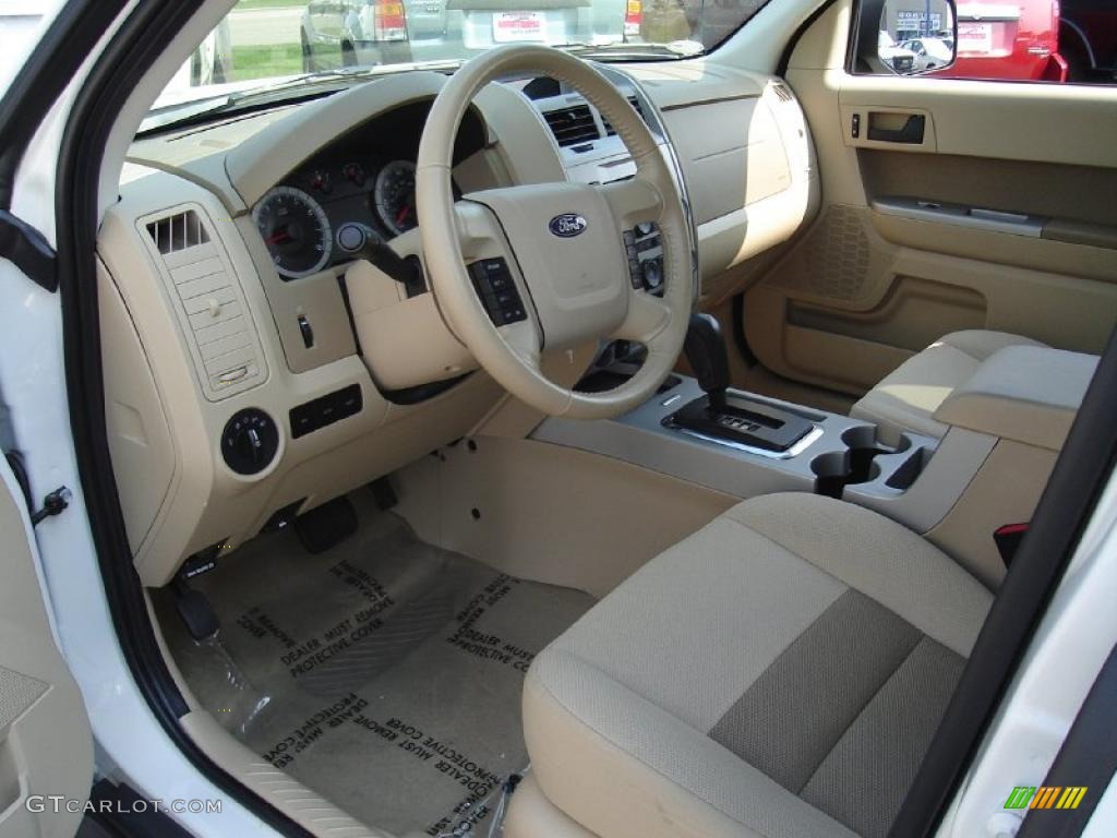 2009 Escape XLT - Oxford White / Camel photo #25