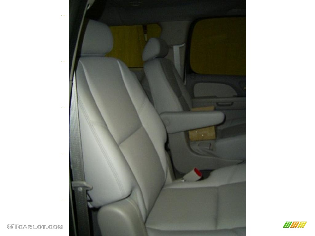 2010 Yukon XL SLT - White Diamond Tricoat / Light Titanium photo #28