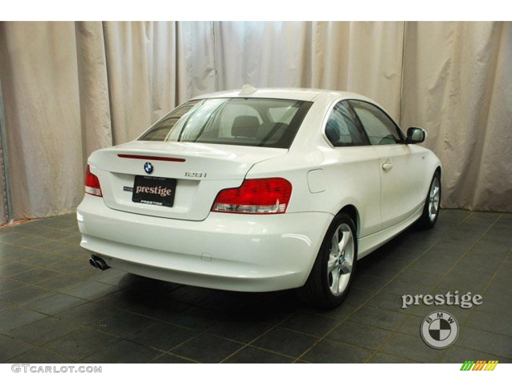 2010 1 Series 128i Coupe - Alpine White / Black photo #2