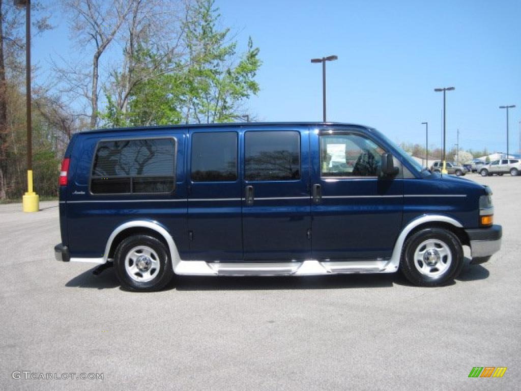 2003 Express 1500 Passenger Conversion Van - Indigo Blue Metallic / Medium Dark Pewter photo #4