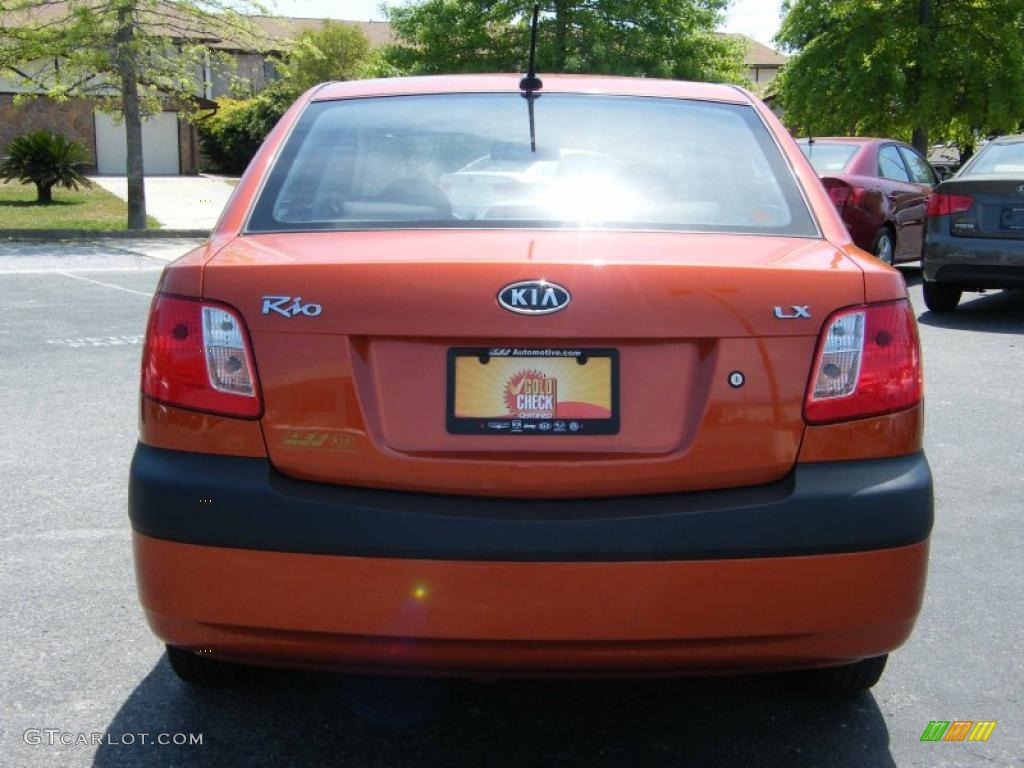 2009 Rio LX Sedan - Sunset Orange / Gray photo #4
