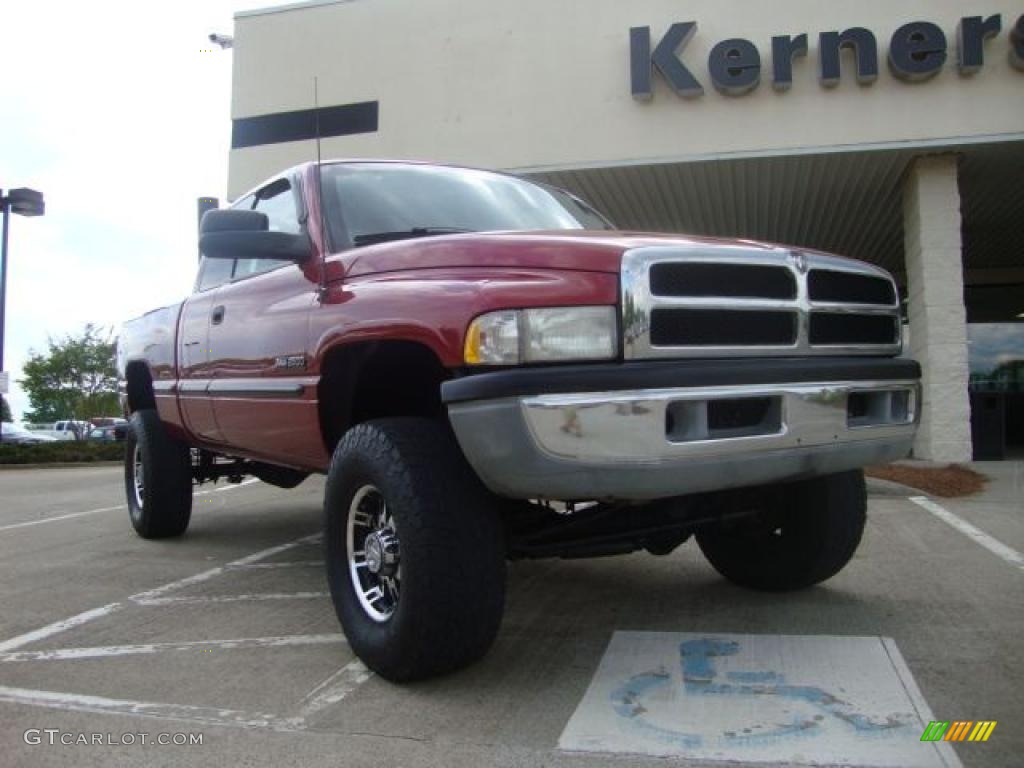 1998 Ram 2500 ST Extended Cab 4x4 - Radiant Fire Red Metallic / Gray photo #1