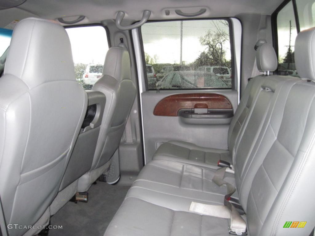 2004 F350 Super Duty Lariat Crew Cab 4x4 - Silver Metallic / Medium Flint photo #10