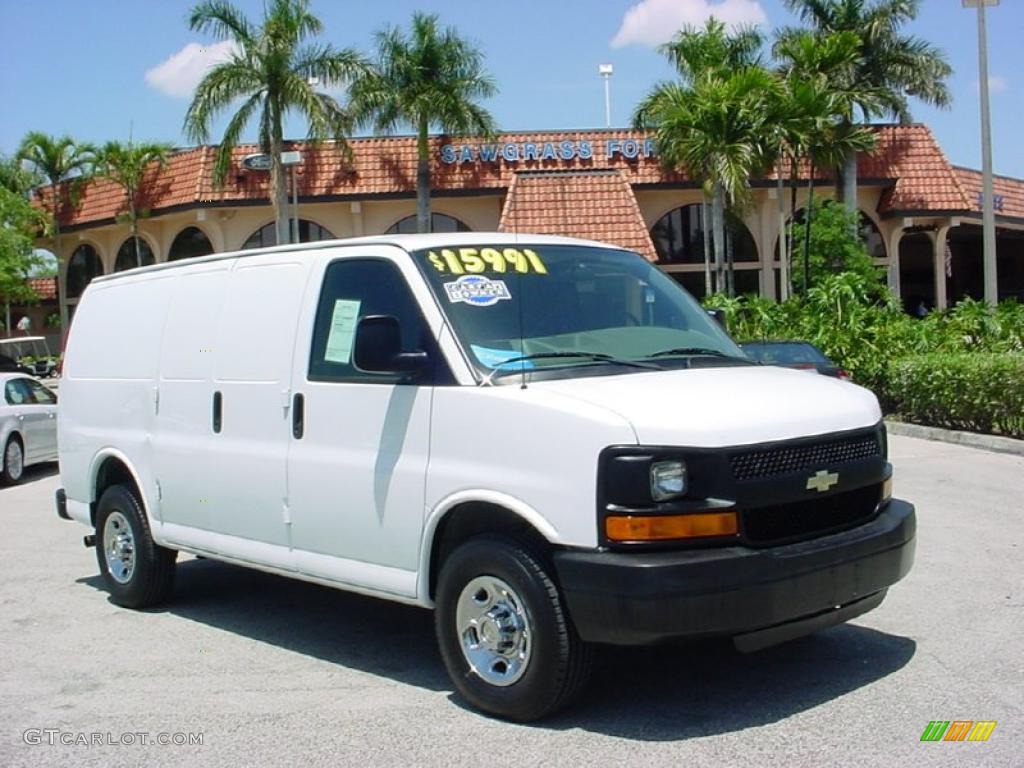 2007 Express 2500 Commercial Van - Summit White / Medium Pewter photo #1