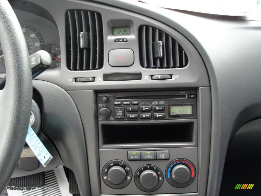 2006 Elantra GLS Sedan - Sterling Silver / Gray photo #35