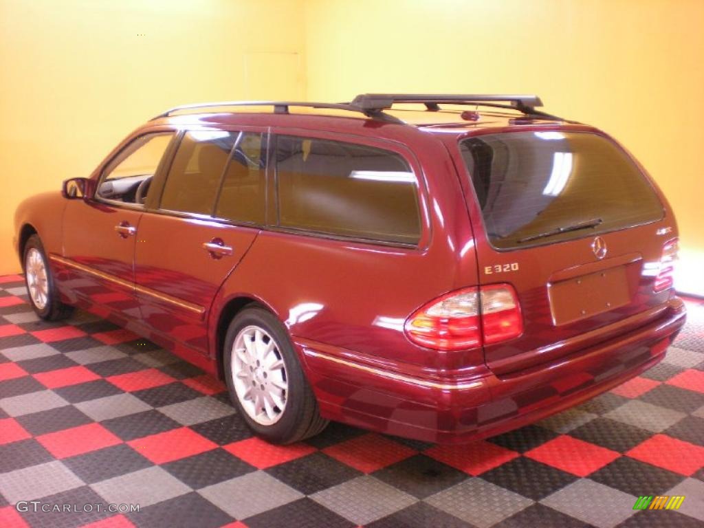 2000 E 320 4Matic Wagon - Bordeaux Red Metallic / Java photo #4