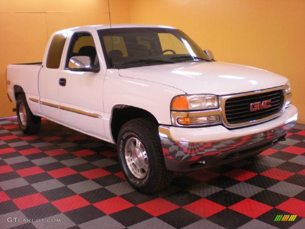 Summit White GMC Sierra 1500