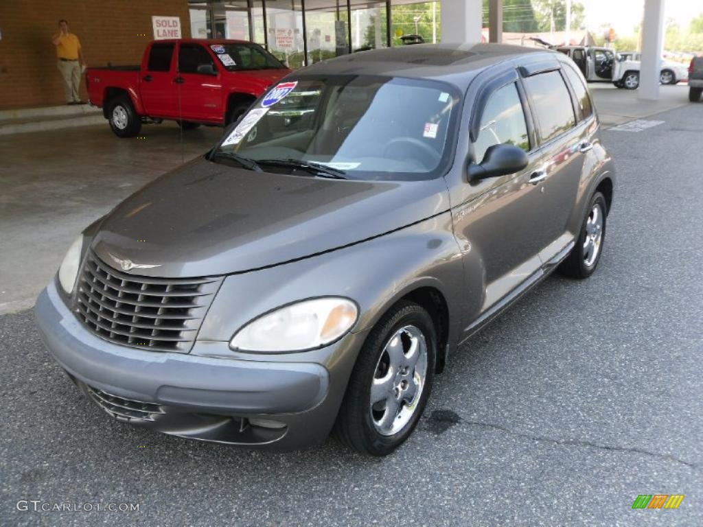 2002 PT Cruiser Limited - Taupe Frost Metallic / Taupe photo #1