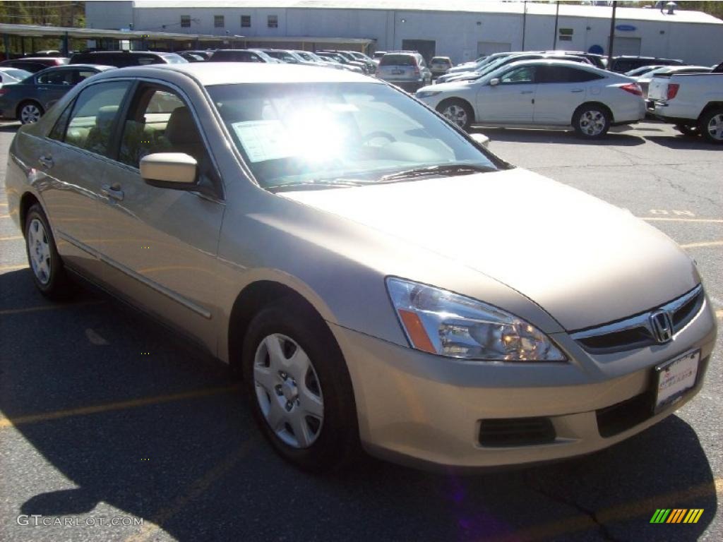 2007 Accord LX Sedan - Desert Mist Metallic / Ivory photo #1