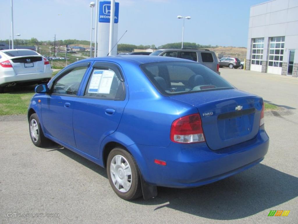 2004 Aveo Sedan - Bright Blue Metallic / Gray photo #10