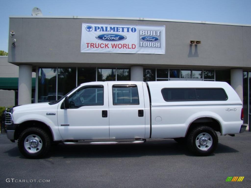 2006 F250 Super Duty XL Crew Cab 4x4 - Oxford White / Medium Flint photo #1