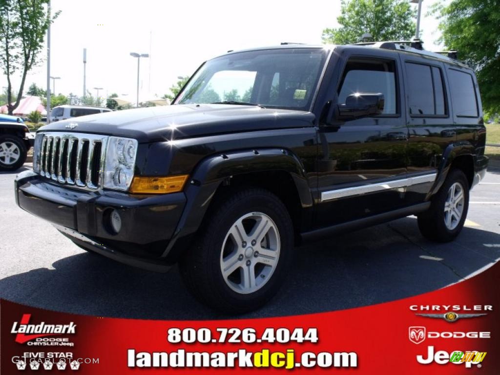 Brilliant Black Crystal Pearl Jeep Commander