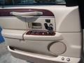 2004 Light French Silk Lincoln Town Car Ultimate  photo #18