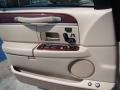 Light French Silk - Town Car Ultimate Photo No. 18