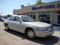 2004 Light French Silk Lincoln Town Car Ultimate  photo #29