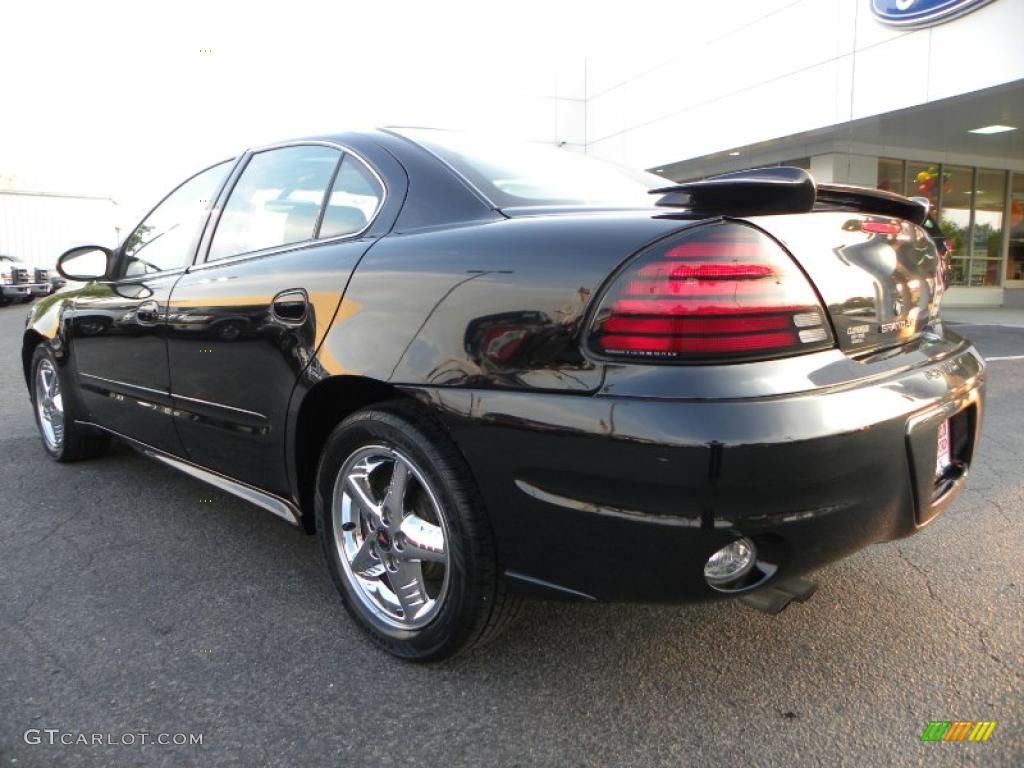 2003 Grand Am SE Sedan - Black / Dark Pewter photo #22