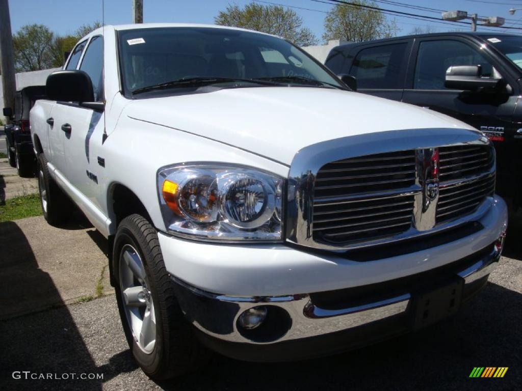 2008 Ram 1500 Big Horn Edition Quad Cab 4x4 - Bright White / Medium Slate Gray photo #3