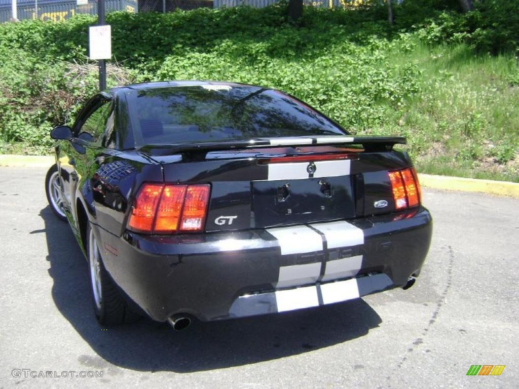 2002 Mustang GT Coupe - Black / Medium Parchment photo #7
