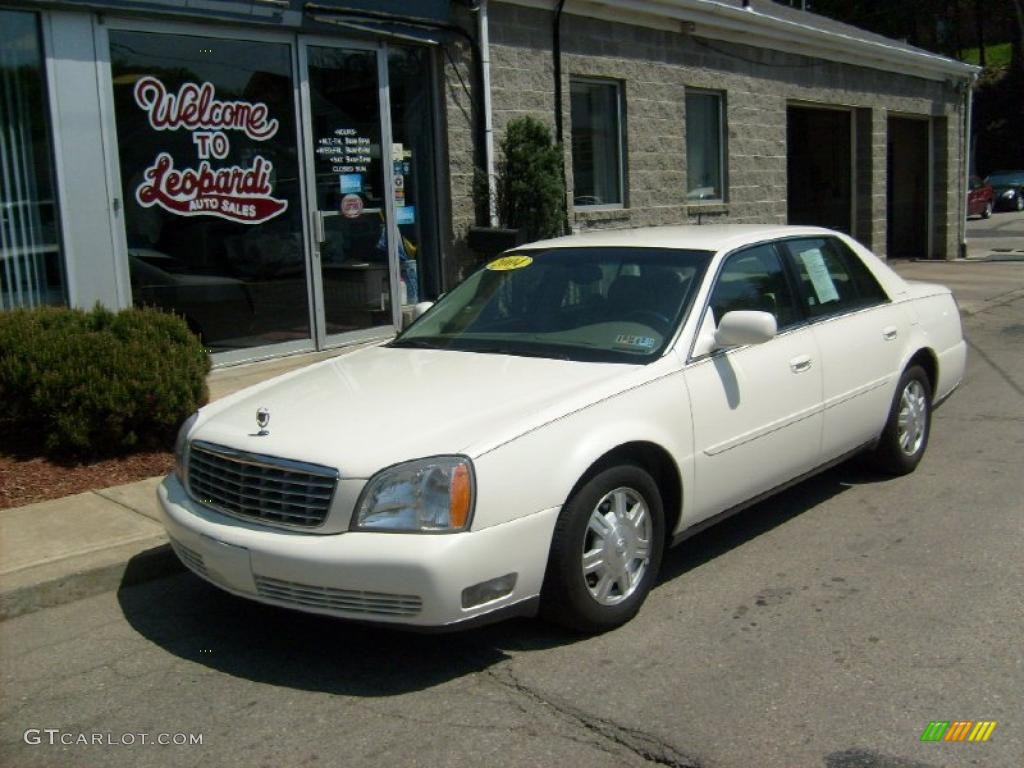 2004 DeVille Sedan - Cotillion White / Shale photo #1