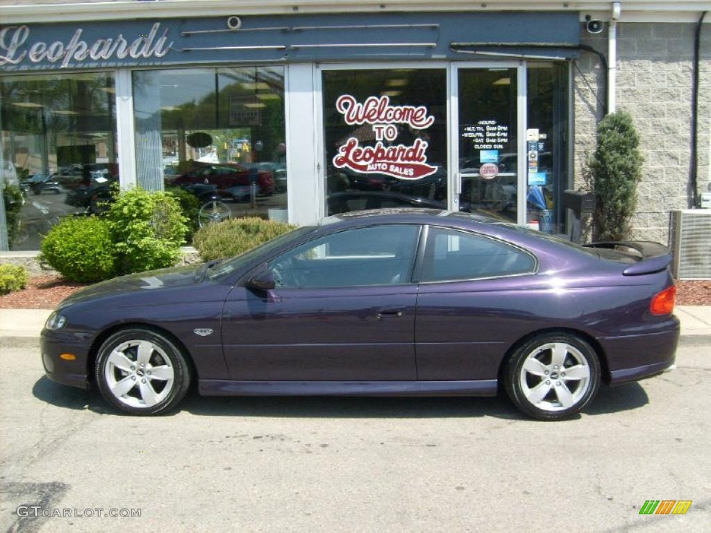 2004 GTO Coupe - Cosmos Purple Metallic / Dark Purple photo #2