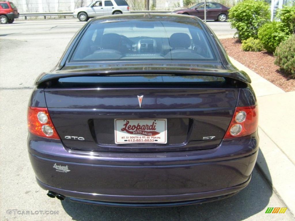2004 GTO Coupe - Cosmos Purple Metallic / Dark Purple photo #4
