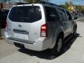 Silver Lightning Metallic - Pathfinder LE 4x4 Photo No. 4