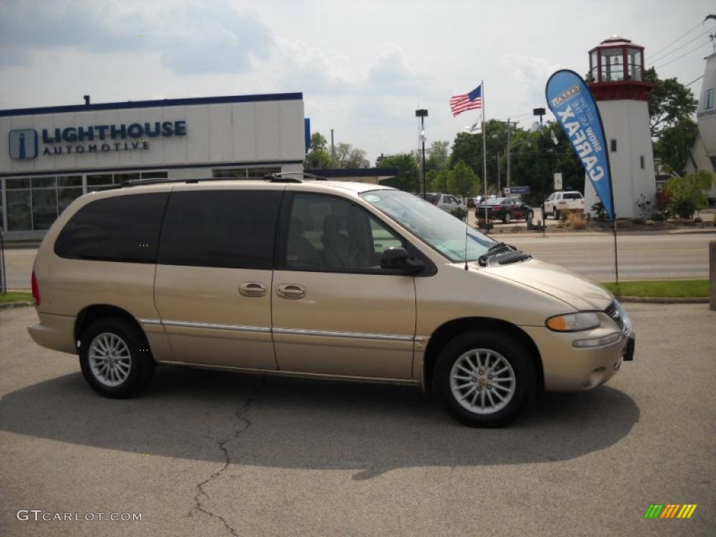 1999 Town & Country LX - Champagne Pearl / Camel photo #1