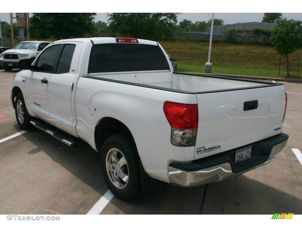 2007 Tundra SR5 Double Cab - Super White / Graphite Gray photo #2