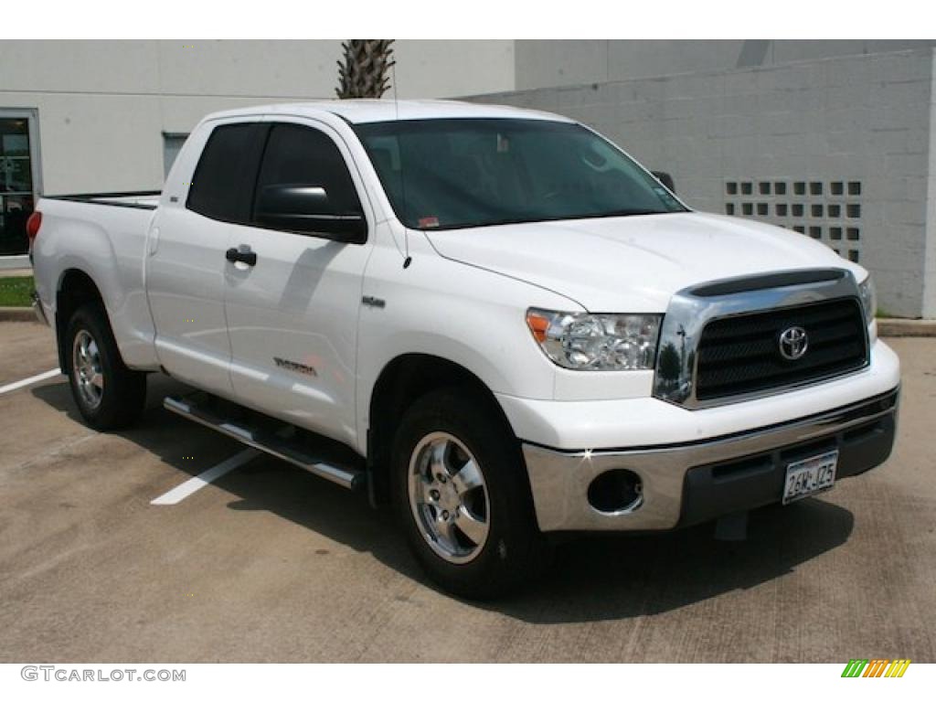 2007 Tundra SR5 Double Cab - Super White / Graphite Gray photo #18