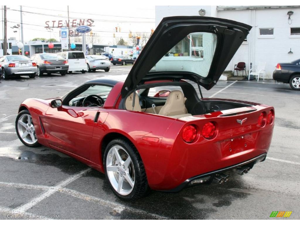 2005 Corvette Coupe - Magnetic Red Metallic / Cashmere photo #10