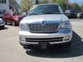 2005 Silver Birch Metallic Lincoln Navigator Luxury 4x4  photo #2