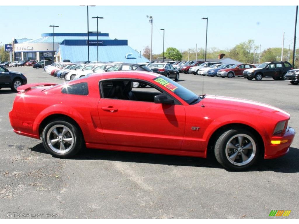 2006 Mustang GT Premium Coupe - Torch Red / Dark Charcoal photo #4