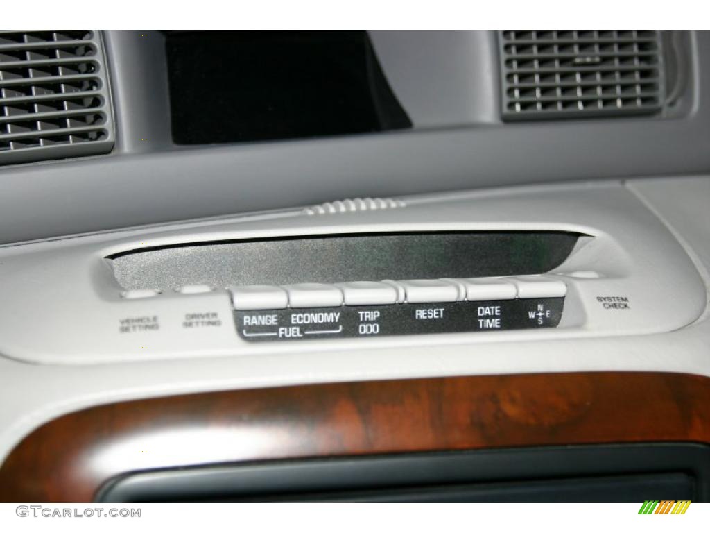 1998 Mark VIII  - Toreador Red Metallic / Light Graphite photo #12