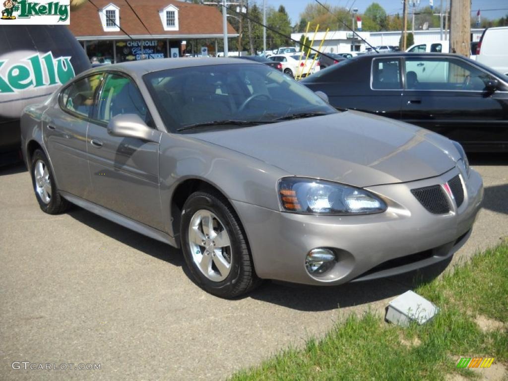 2007 Grand Prix Sedan - Bronzestone Metallic / Cashmere photo #1