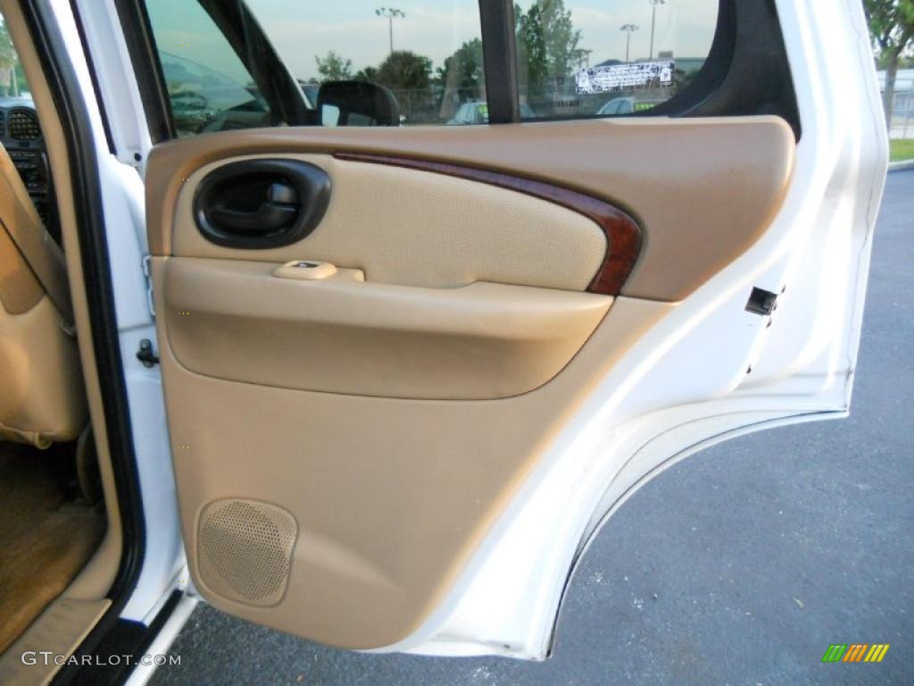 2002 Bravada  - Arctic White / Camel photo #18