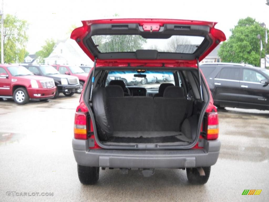 1996 Grand Cherokee Laredo 4x4 - Flame Red / Agate photo #9