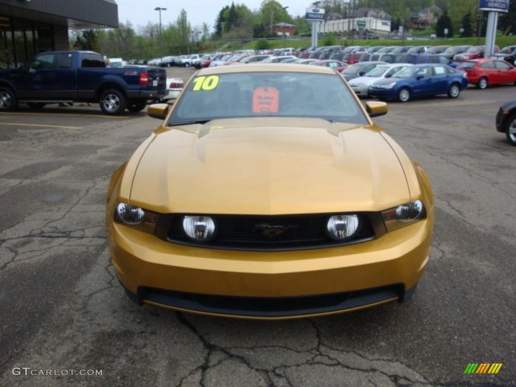 2010 Mustang GT Premium Coupe - Sunset Gold Metallic / Charcoal Black photo #10