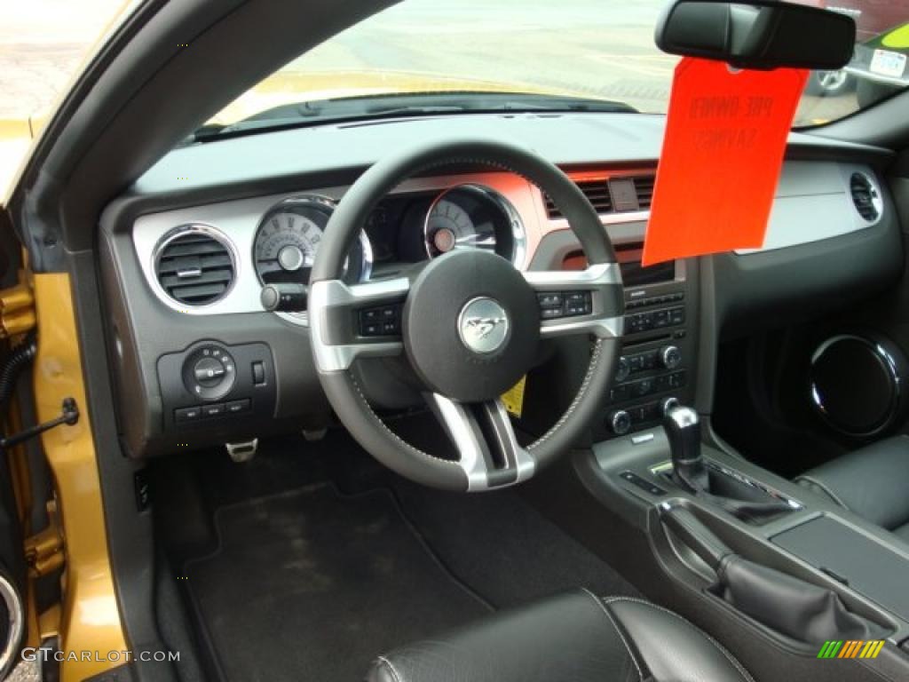 2010 Mustang GT Premium Coupe - Sunset Gold Metallic / Charcoal Black photo #13