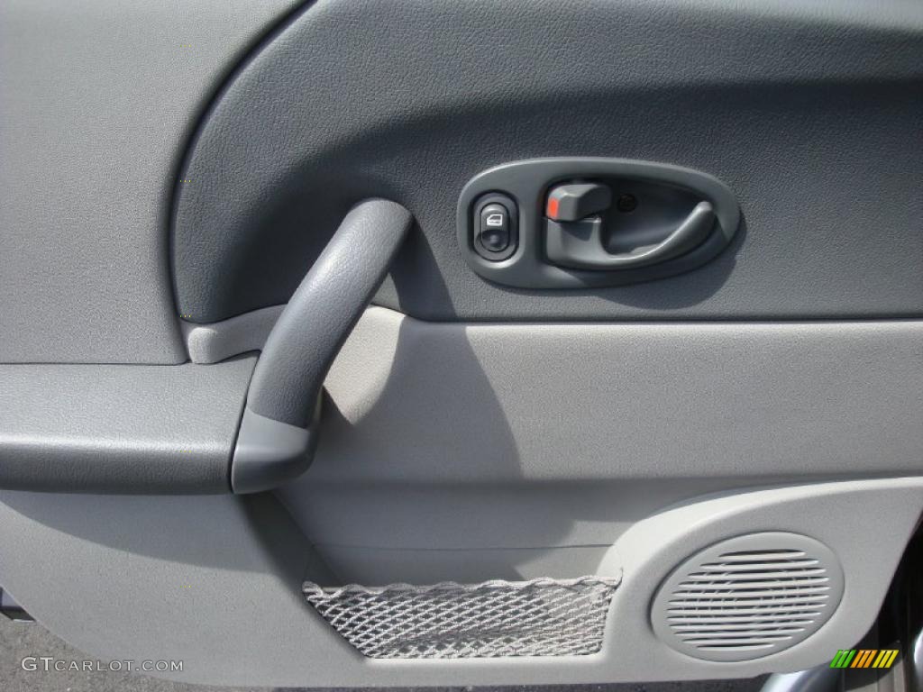 2003 VUE V6 - Silver / Gray photo #8