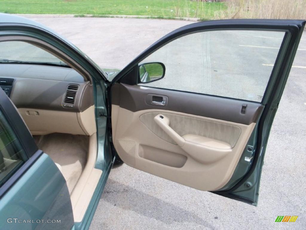 2003 Civic LX Sedan - Galapagos Green / Ivory photo #17