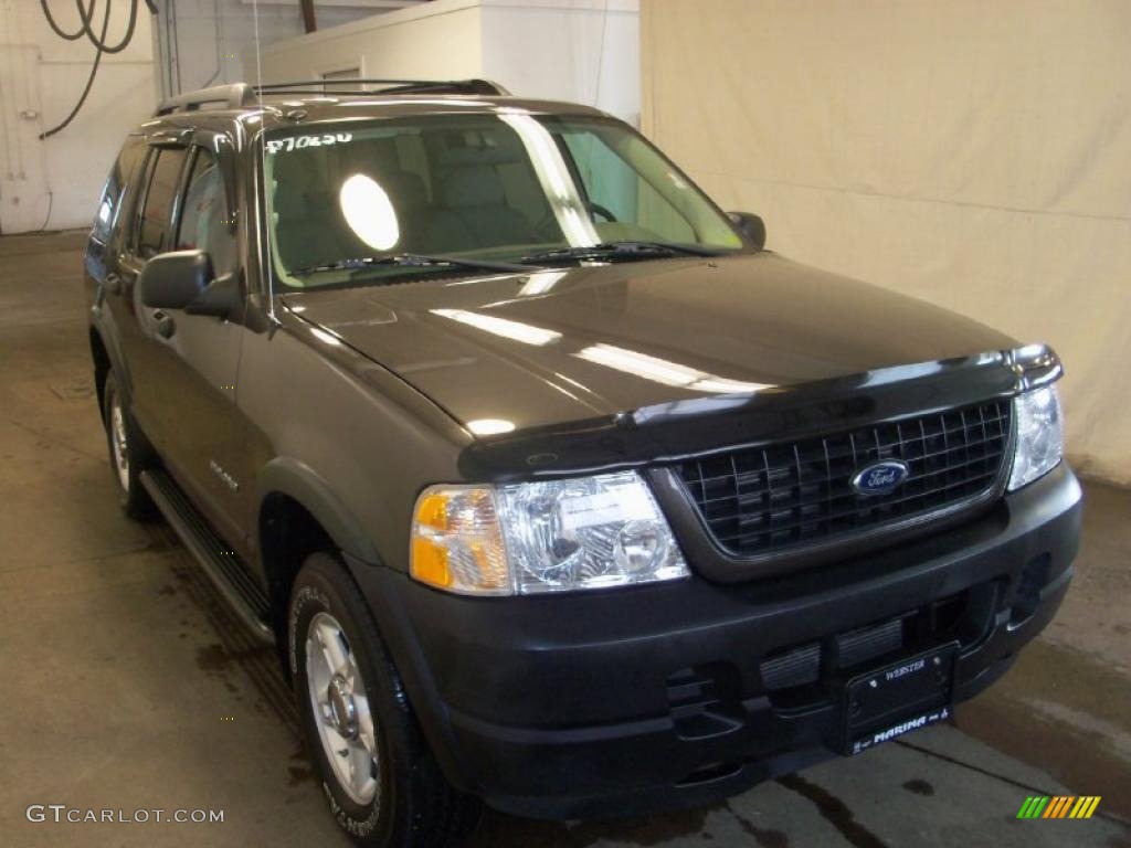 2005 Explorer XLS 4x4 - Black / Medium Parchment photo #11