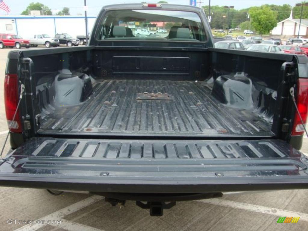 2004 F350 Super Duty XLT Crew Cab 4x4 Dually - Dark Green Satin / Medium Flint photo #14