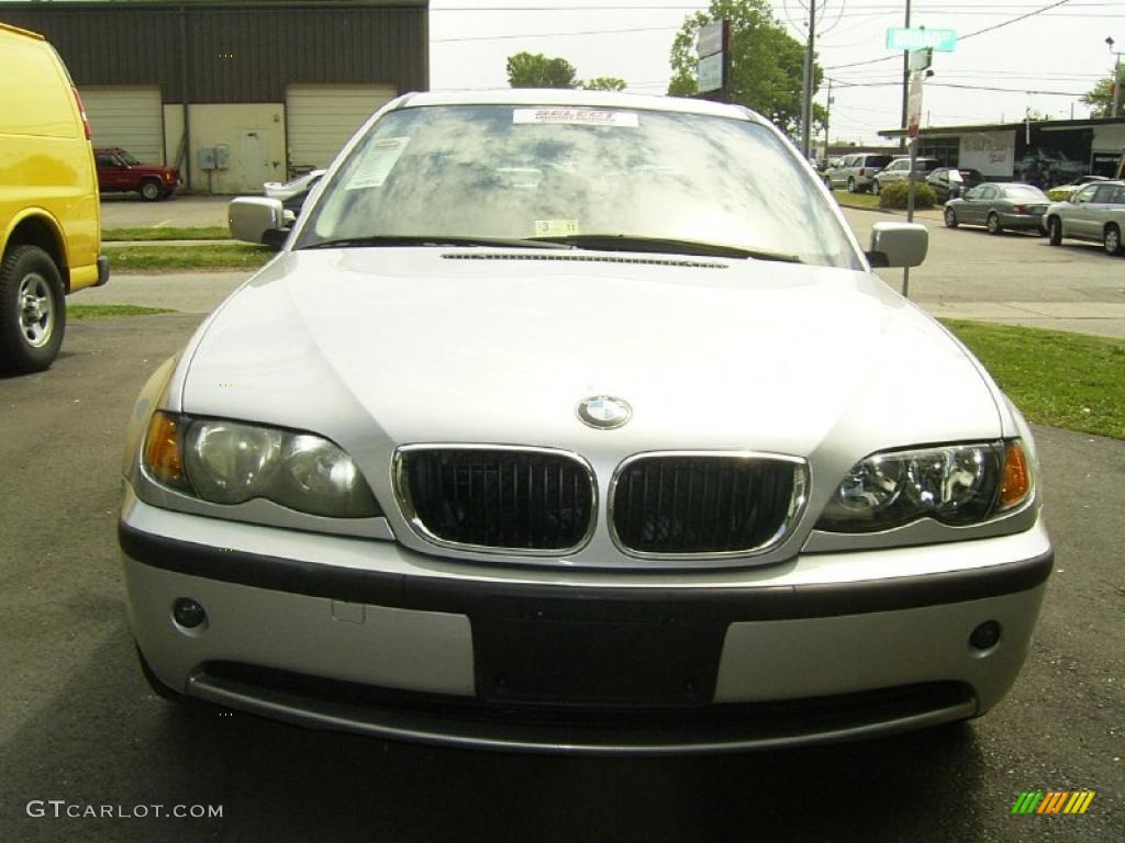 2003 3 Series 325i Sedan - Titanium Silver Metallic / Black photo #6