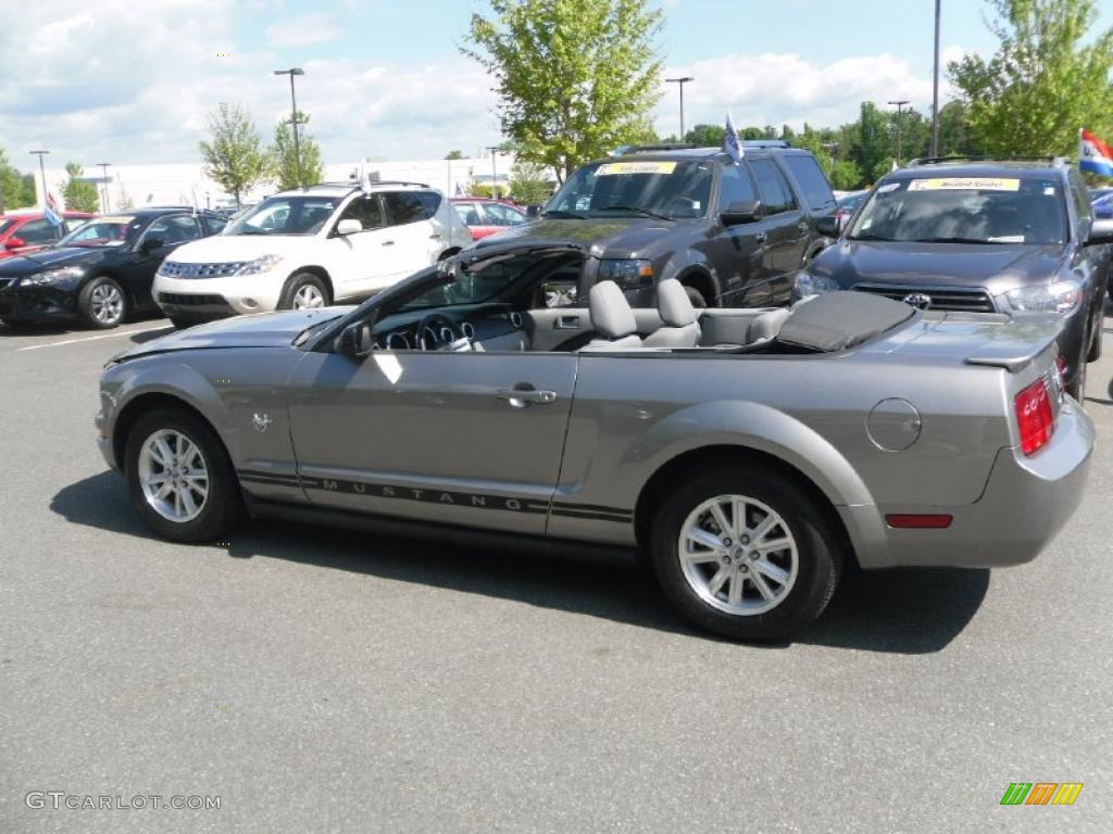 2009 Mustang V6 Convertible - Vapor Silver Metallic / Light Graphite photo #12