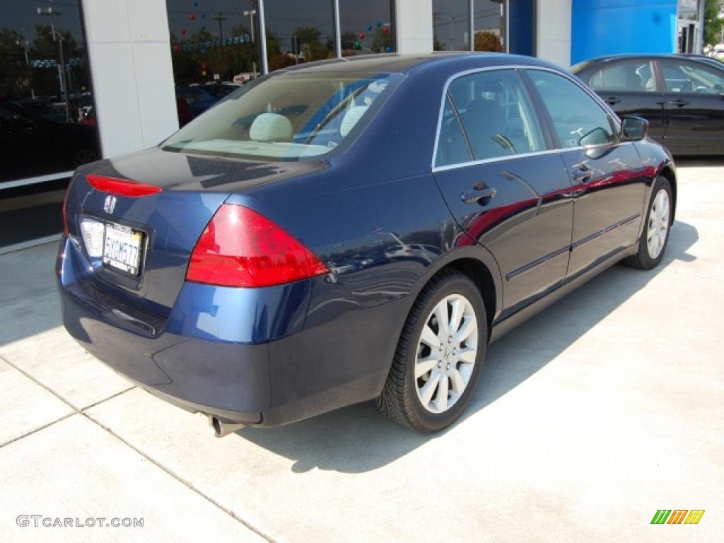 2007 Accord SE V6 Sedan - Royal Blue Pearl / Gray photo #3